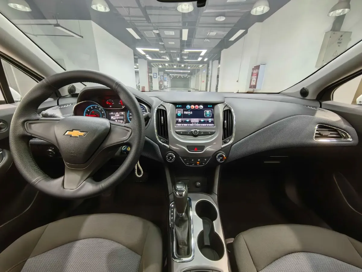 2018 Chevrolet Cruze 1.5L 114HP L4 6AT,autocango,china used car exporter,china ev exporter,chinese used car exporter,chinese used ev exporter