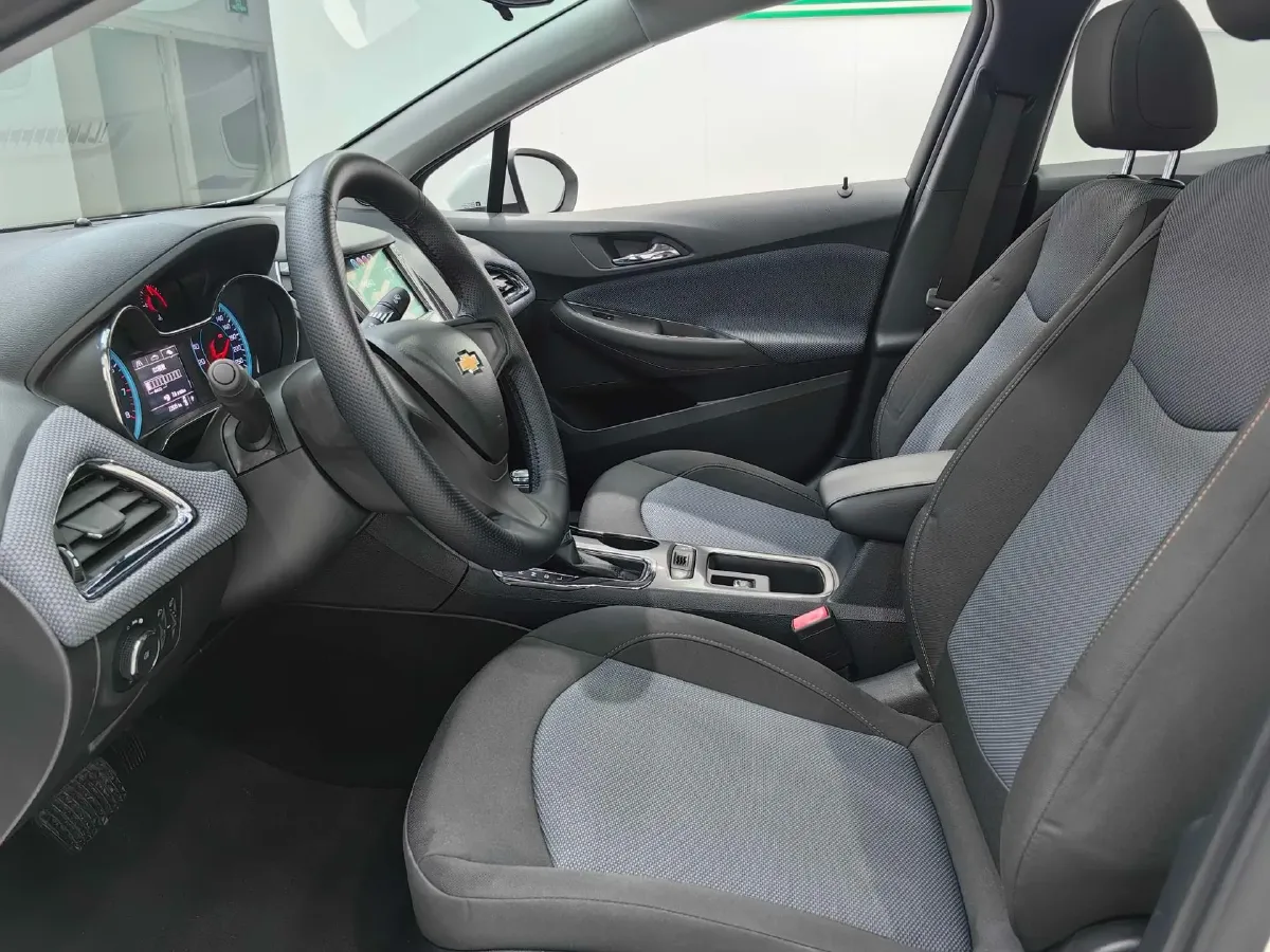 2018 Chevrolet Cruze 1.5L 114HP L4 6AT,autocango,china used car exporter,china ev exporter,chinese used car exporter,chinese used ev exporter