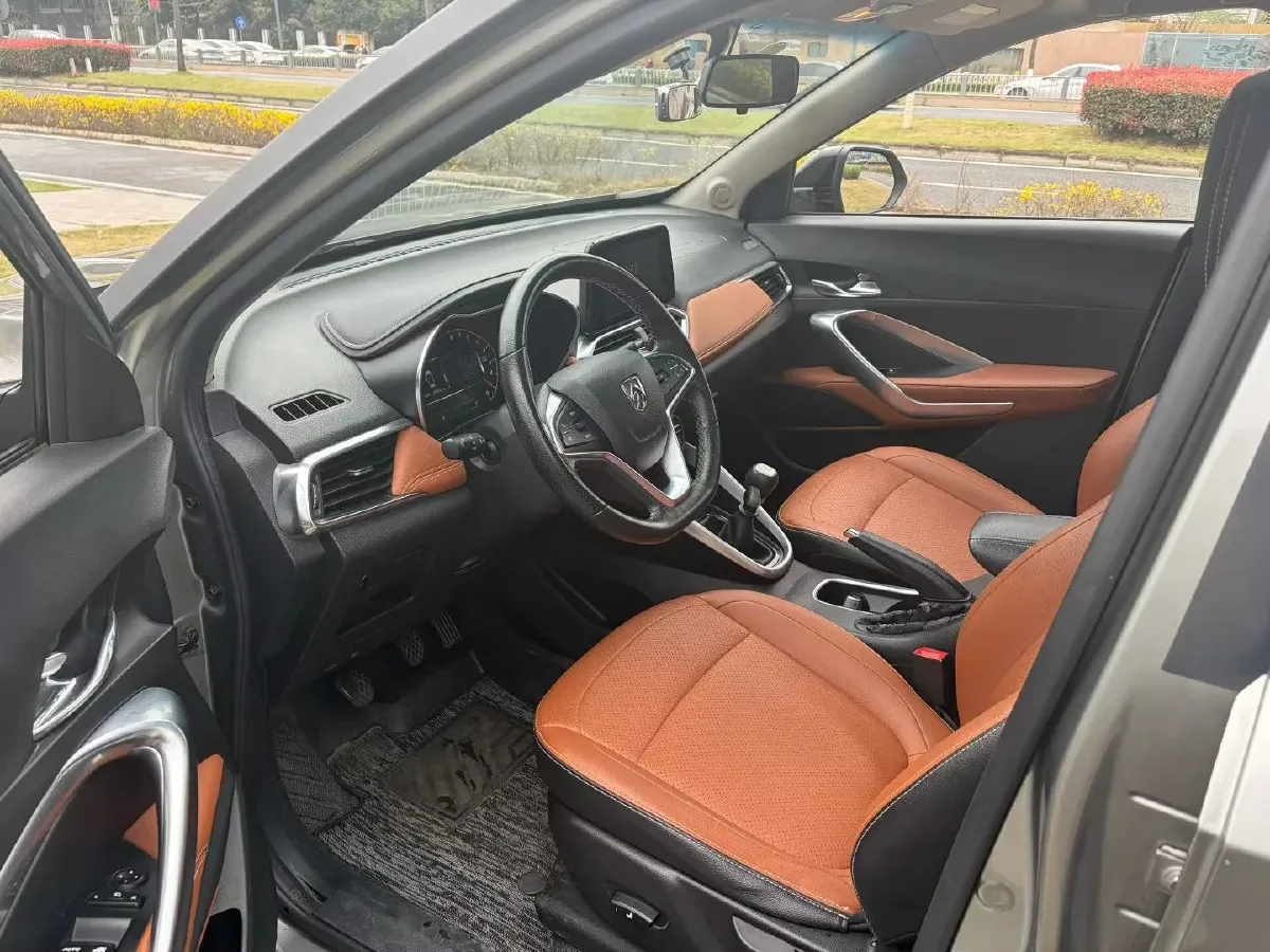 2017 BaoJun 510 1.5L 112HP L4 6MT,autocango,china used car exporter,china ev exporter,chinese used car exporter,chinese used ev exporter