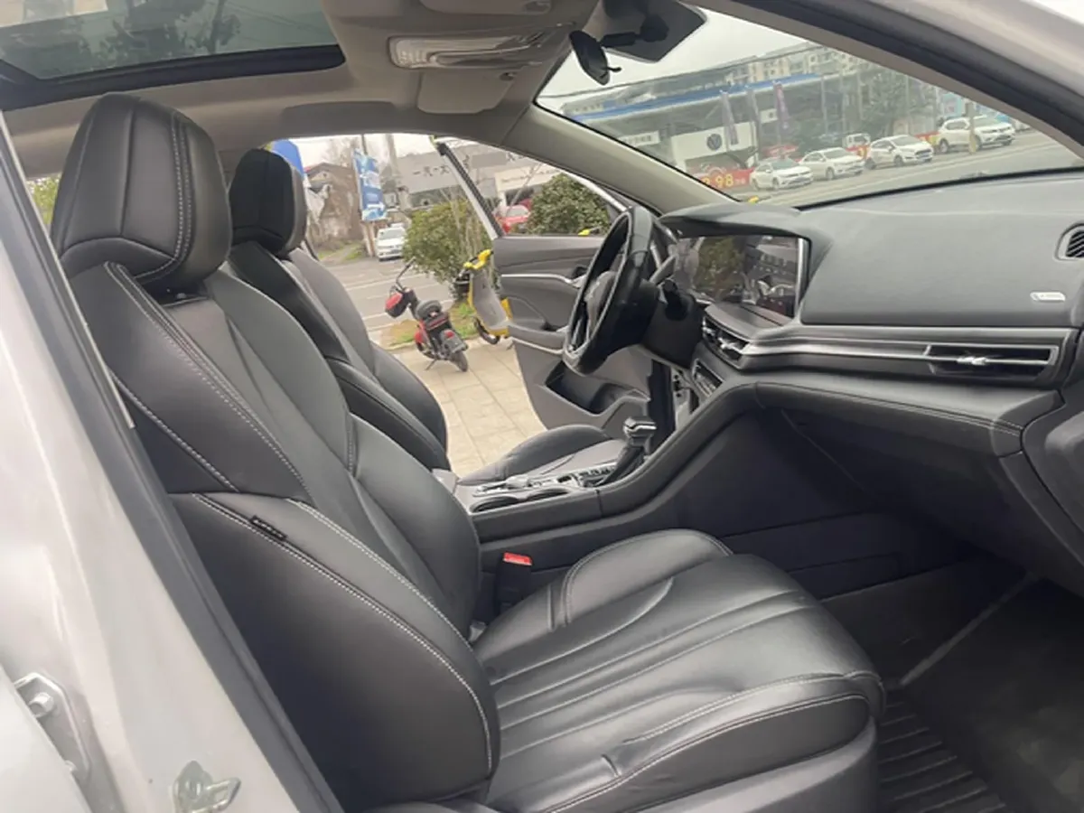 2020 ChangAn CS75 Plus 1.5T 178HP L4 6AT,autocango,china used car exporter,china ev exporter,chinese used car exporter,chinese used ev exporter