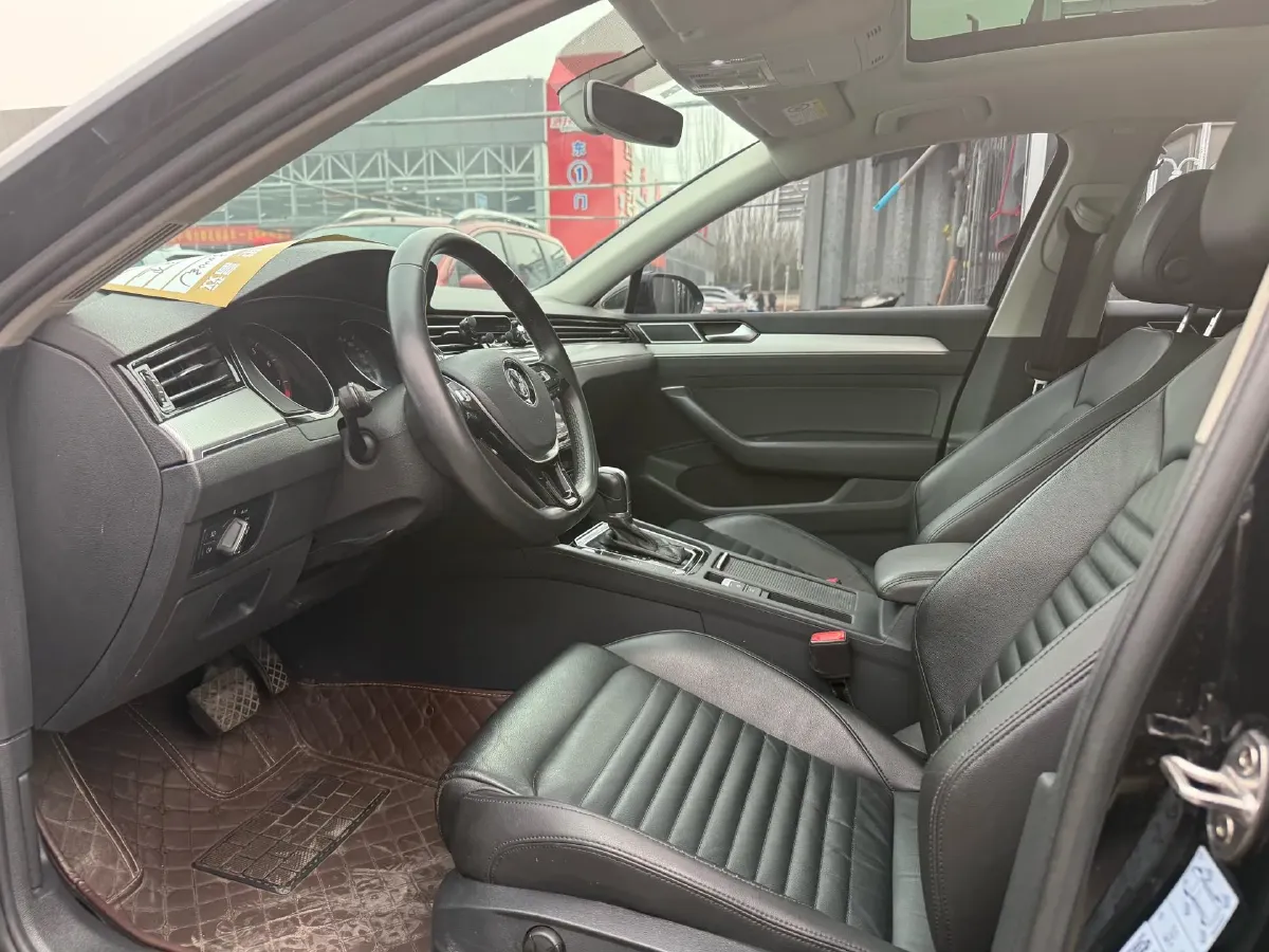 2018 Volkswagen Magotan 1.8T 180HP L4 7DCT,autocango,china used car exporter,china ev exporter,chinese used car exporter,chinese used ev exporter