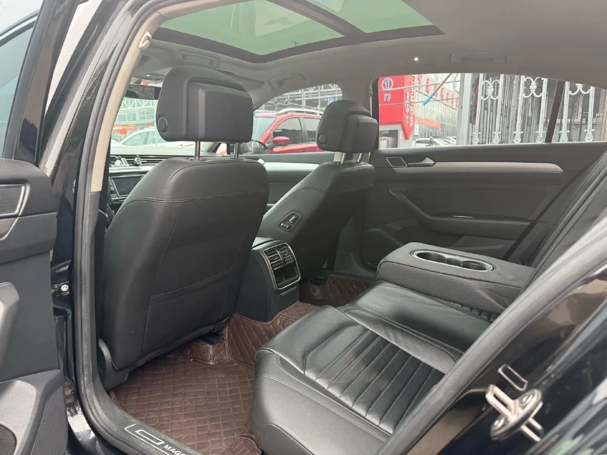 2018 Volkswagen Magotan 1.8T 180HP L4 7DCT,autocango,china used car exporter,china ev exporter,chinese used car exporter,chinese used ev exporter