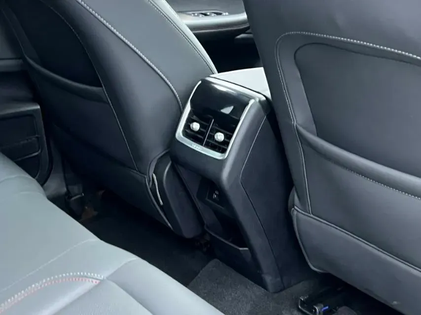 2023 Chery Tiggo 7 1.5T 156HP L4 CVT,autocango,china used car exporter,china ev exporter,chinese used car exporter,chinese used ev exporter