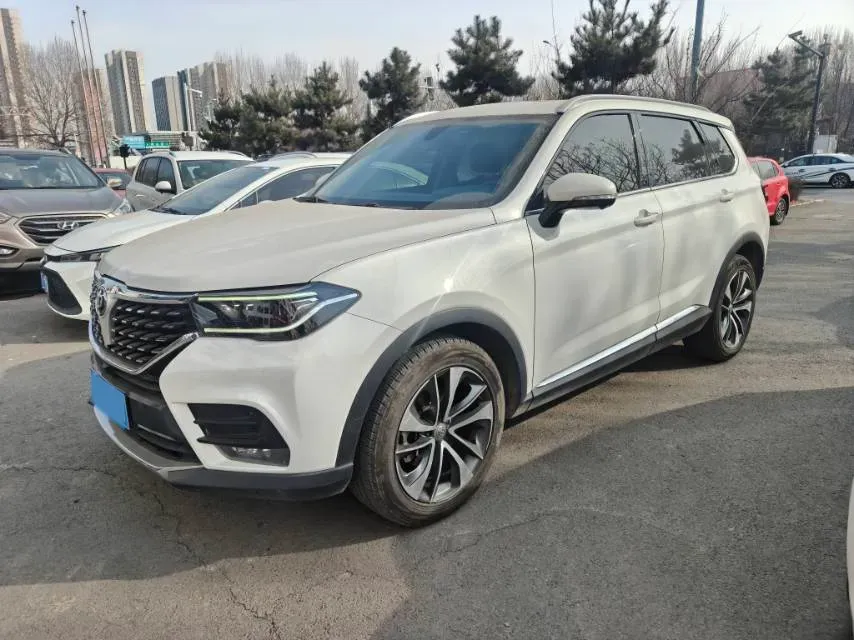 2018 Brilliance Auto V7 1.6T 204HP L4 7DCT,autocango,china used car exporter,china ev exporter,chinese used car exporter,chinese used ev exporter