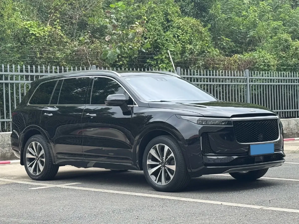 2020 Li ONE Range Extended 131HP REEV 40.5KWH,autocango,china used car exporter,china ev exporter,chinese used car exporter,chinese used ev exporter
