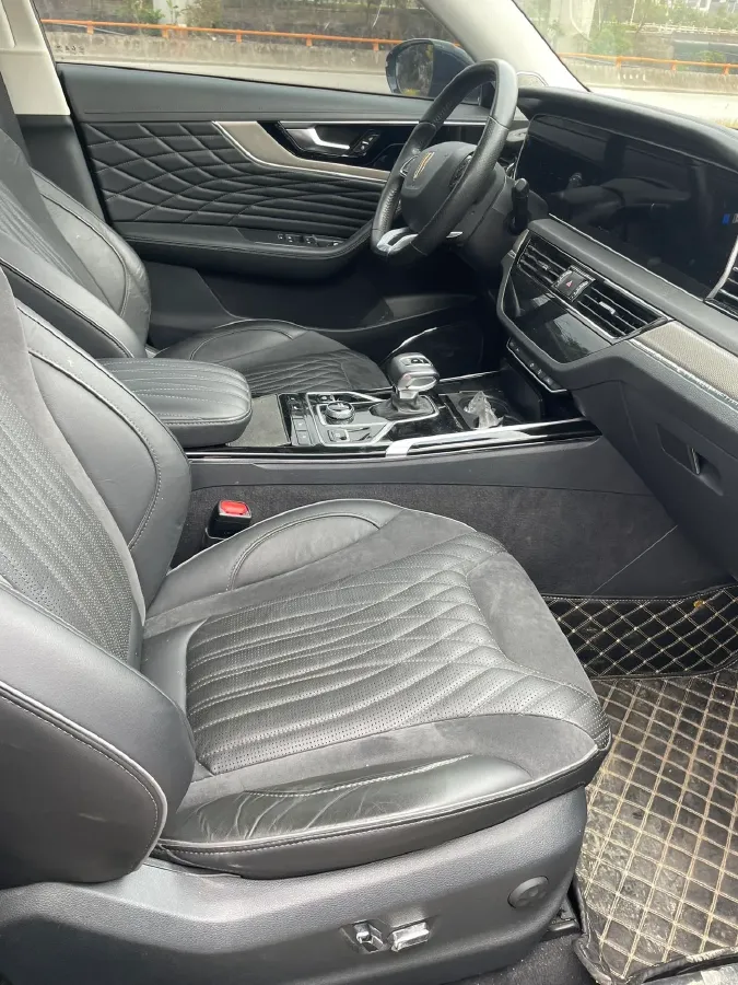 2022 HongQi HS5 2.0T 224HP L4 6AT,autocango,china used car exporter,china ev exporter,chinese used car exporter,chinese used ev exporter