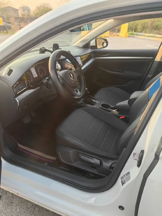 2021 Volkswagen Bora 1.5L 113HP L4 6AT,autocango,china used car exporter,china ev exporter,chinese used car exporter,chinese used ev exporter