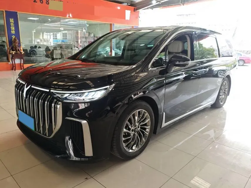 2022 Voyah Dream 1.5T 136HP L4 PHEV 25.57KWH,autocango,china used car exporter,china ev exporter,chinese used car exporter,chinese used ev exporter