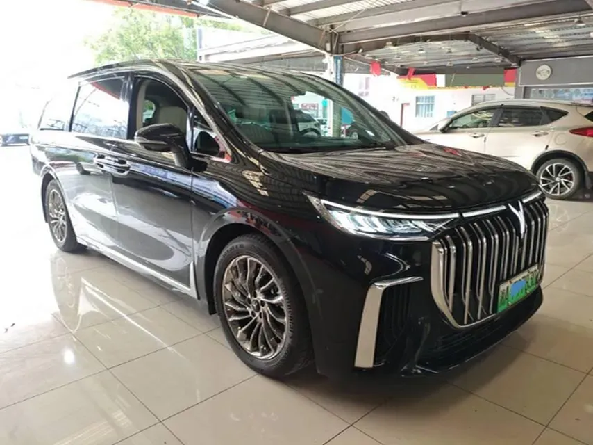 2022 Voyah Dream 1.5T 136HP L4 PHEV 25.57KWH,autocango,china used car exporter,china ev exporter,chinese used car exporter,chinese used ev exporter