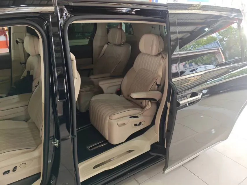 2022 Voyah Dream 1.5T 136HP L4 PHEV 25.57KWH,autocango,china used car exporter,china ev exporter,chinese used car exporter,chinese used ev exporter