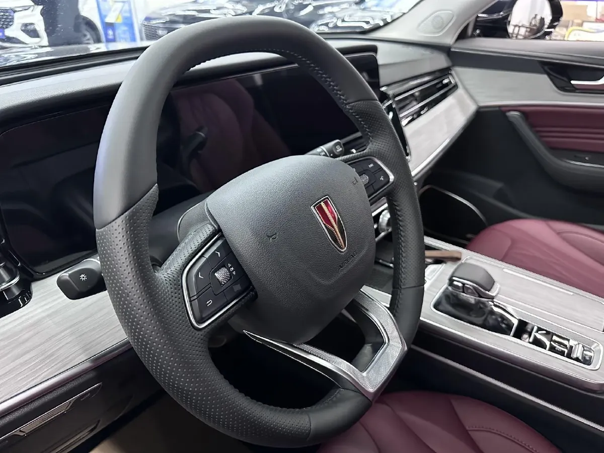 2025 HongQi HS5 2.0T 252HP L4 8AT,autocango,china used car exporter,china ev exporter,chinese used car exporter,chinese used ev exporter