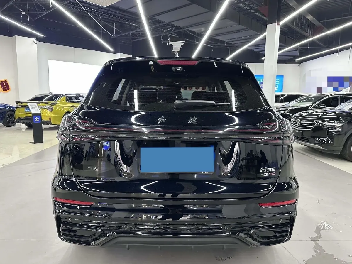 2025 HongQi HS5 2.0T 252HP L4 8AT,autocango,china used car exporter,china ev exporter,chinese used car exporter,chinese used ev exporter