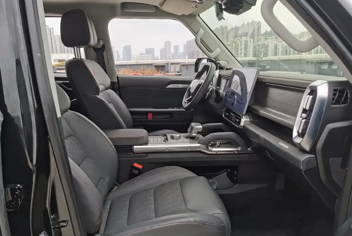 2023 Jetour Traveller 1.5T 184HP L4 7DCT,autocango,china used car exporter,china ev exporter,chinese used car exporter,chinese used ev exporter