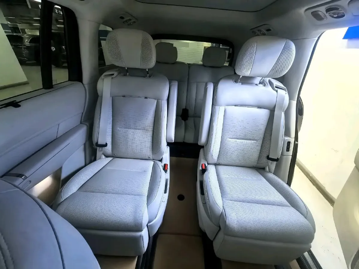 2025 LYNK&CO 900 2.0T 254HP L4 3DHT PHEV,autocango,china used car exporter,china ev exporter,chinese used car exporter,chinese used ev exporter