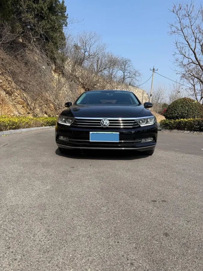 2019 Volkswagen Magotan 2.0T 186HP L4 7DCT,autocango,china used car exporter,china ev exporter,chinese used car exporter,chinese used ev exporter