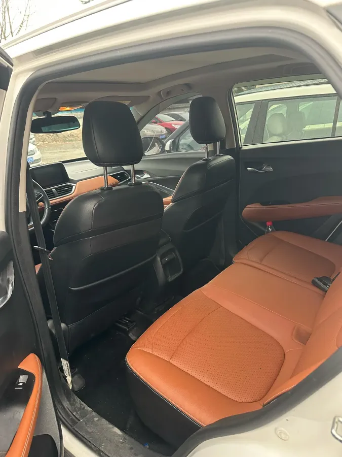 2017 HaiMa S5 Young Edition 1.6L 122HP L4 5MT,autocango,china used car exporter,china ev exporter,chinese used car exporter,chinese used ev exporter