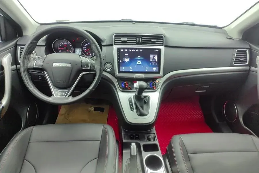 2019 Haval M6 1.5T 150HP L4 7DCT,autocango,china used car exporter,china ev exporter,chinese used car exporter,chinese used ev exporter