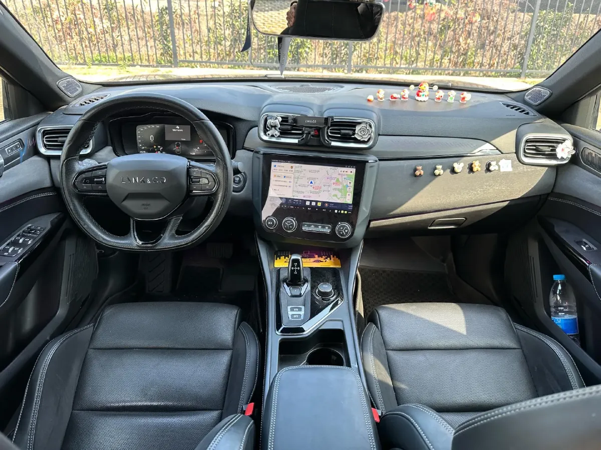 2022 LYNK&CO 03 2.0T 190HP L4 7DCT,autocango,china used car exporter,china ev exporter,chinese used car exporter,chinese used ev exporter