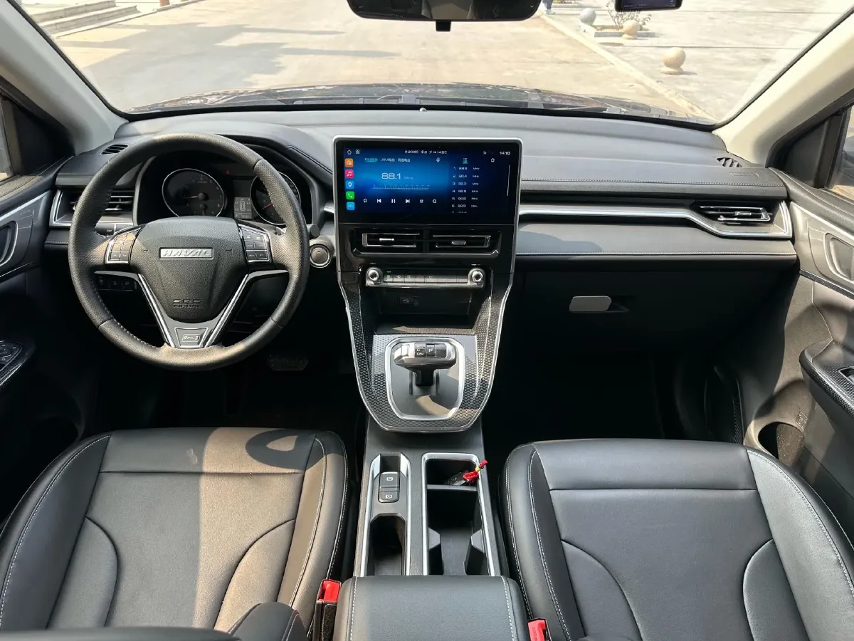 2021 Haval M6 1.5T 150HP L4 7DCT,autocango,china used car exporter,china ev exporter,chinese used car exporter,chinese used ev exporter