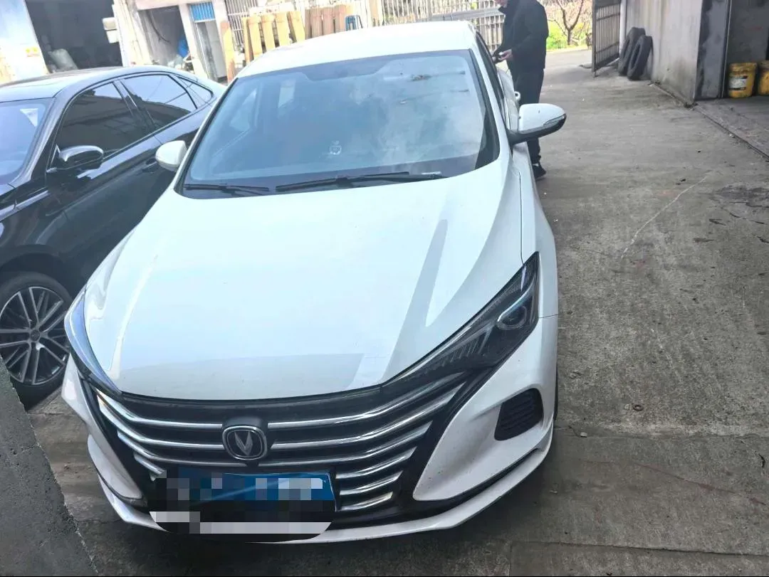 2020 ChangAn Eado 1.6L 128HP L4 5MT,autocango,china used car exporter,china ev exporter,chinese used car exporter,chinese used ev exporter