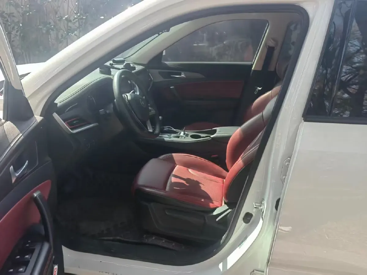 2019 ChangAn CS35 Plus 1.4T 158HP L4 7DCT,autocango,china used car exporter,china ev exporter,chinese used car exporter,chinese used ev exporter