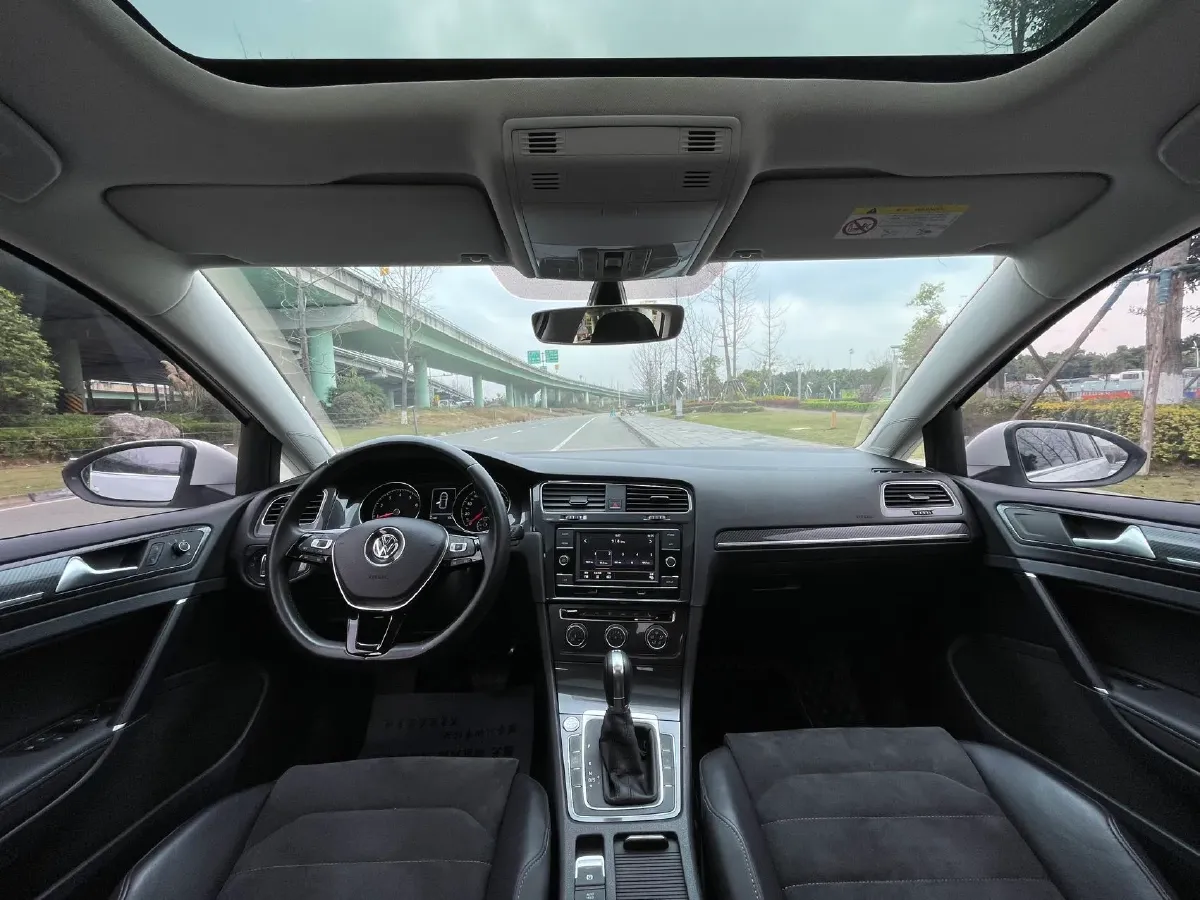 2018 Volkswagen Golf 1.4T 131HP L4 7DCT,autocango,china used car exporter,china ev exporter,chinese used car exporter,chinese used ev exporter