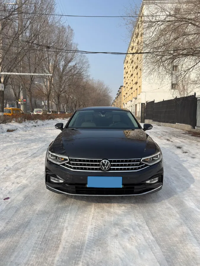 2023 Volkswagen Magotan 2.0T 186HP L4 7DCT,autocango,china used car exporter,china ev exporter,chinese used car exporter,chinese used ev exporter