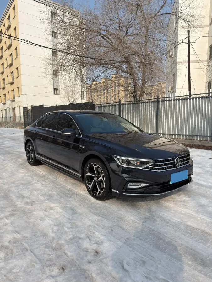 2023 Volkswagen Magotan 2.0T 186HP L4 7DCT,autocango,china used car exporter,china ev exporter,chinese used car exporter,chinese used ev exporter