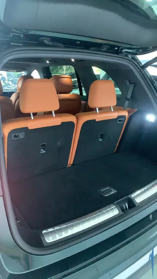 2025 AITO AITO M8 REEV 160HP REEV 53.4KWH,autocango,china used car exporter,china ev exporter,chinese used car exporter,chinese used ev exporter