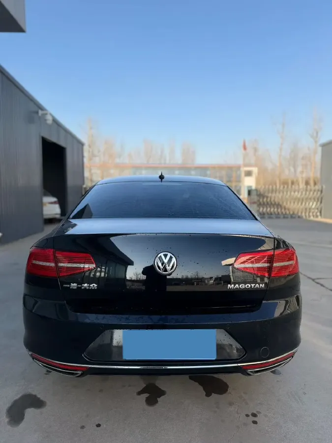 2019 Volkswagen Magotan 2.0T 186HP L4 7DCT,autocango,china used car exporter,china ev exporter,chinese used car exporter,chinese used ev exporter