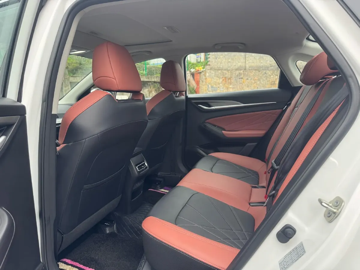 2022 ChangAn Eado 1.4T 160HP L4 7DCT,autocango,china used car exporter,china ev exporter,chinese used car exporter,chinese used ev exporter