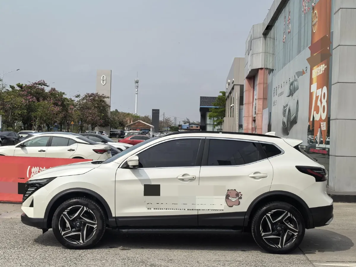 2025 Nissan Qashqai 2.0L 151HP L4 CVT,autocango,china used car exporter,china ev exporter,chinese used car exporter,chinese used ev exporter