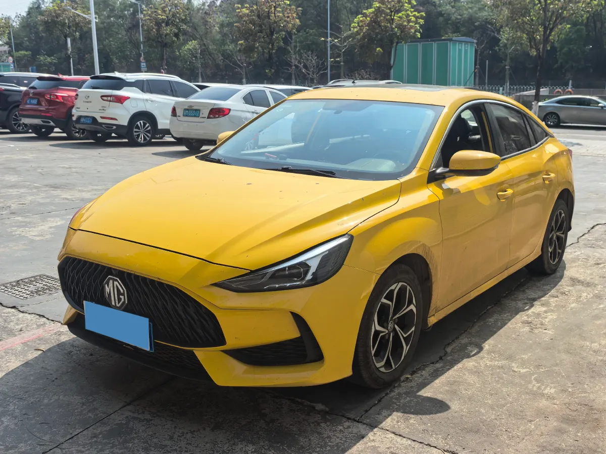 2021 MG 5 1.5L 120HP L4 5MT,autocango,china used car exporter,china ev exporter,chinese used car exporter,chinese used ev exporter