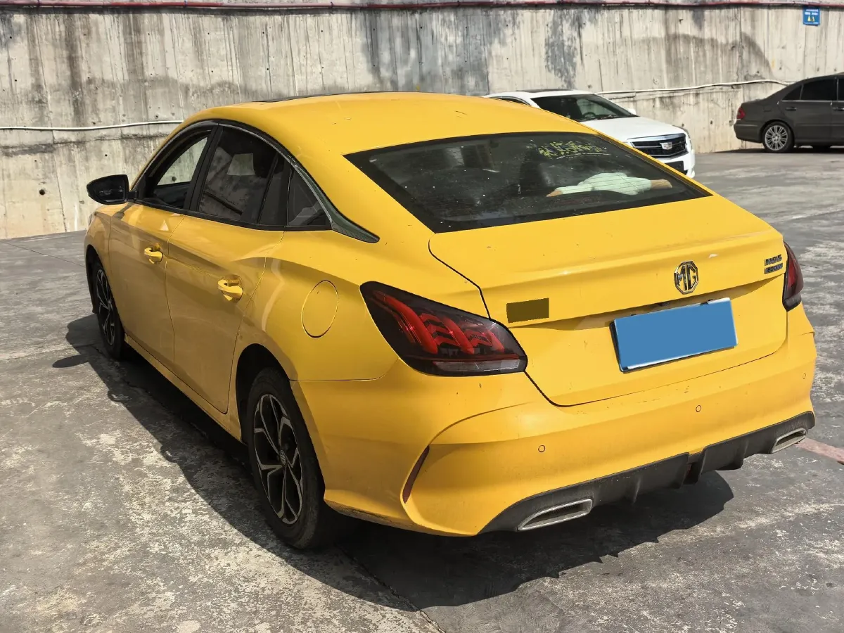 2021 MG 5 1.5L 120HP L4 5MT,autocango,china used car exporter,china ev exporter,chinese used car exporter,chinese used ev exporter