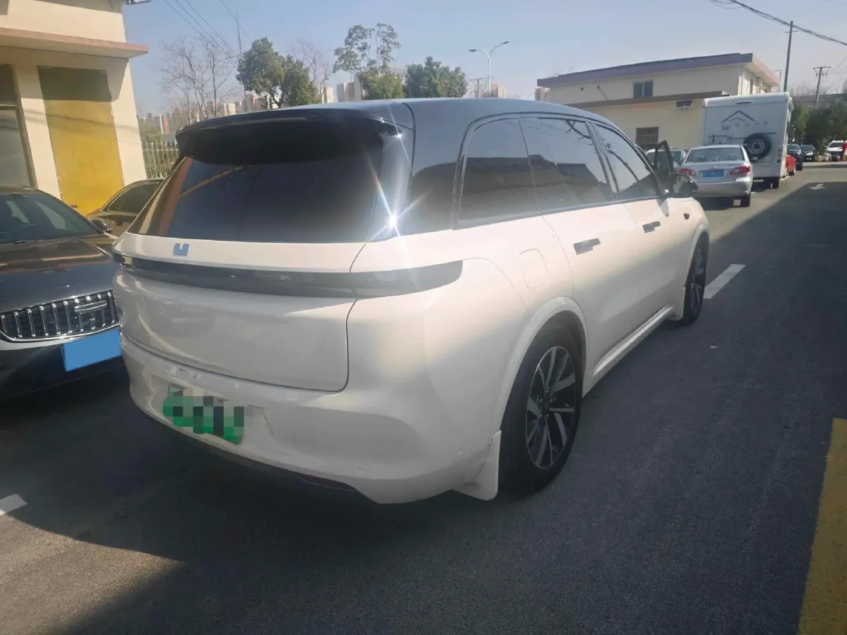 2023 Li L8 Range Extended 154HP REEV 40.9KWH,autocango,china used car exporter,china ev exporter,chinese used car exporter,chinese used ev exporter
