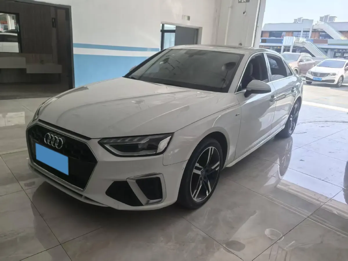 2020 Audi A4L 2.0T 190HP L4 7DCT,autocango,china used car exporter,china ev exporter,chinese used car exporter,chinese used ev exporter