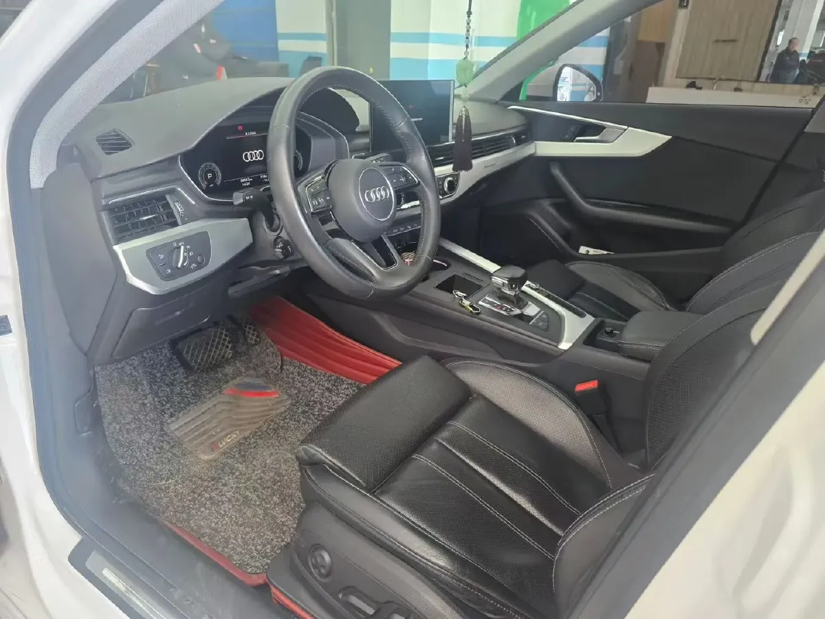 2020 Audi A4L 2.0T 190HP L4 7DCT,autocango,china used car exporter,china ev exporter,chinese used car exporter,chinese used ev exporter