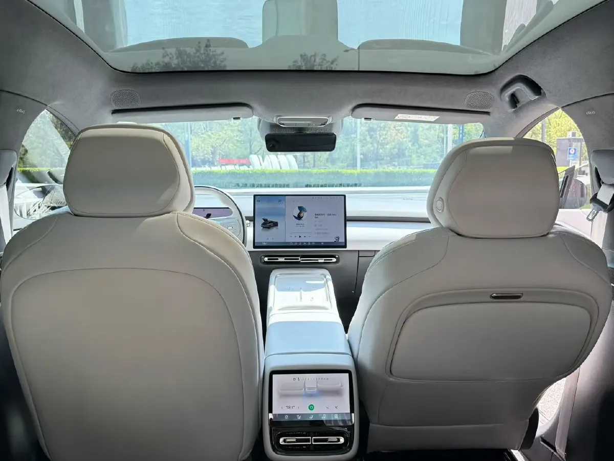 2024 Xpeng P7+ BEV 60.7KWH,autocango,china used car exporter,china ev exporter,chinese used car exporter,chinese used ev exporter