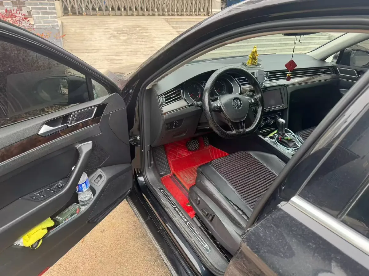 2019 Volkswagen Magotan 2.0T 186HP L4 7DCT,autocango,china used car exporter,china ev exporter,chinese used car exporter,chinese used ev exporter