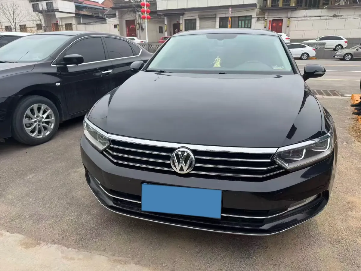2019 Volkswagen Magotan 2.0T 186HP L4 7DCT,autocango,china used car exporter,china ev exporter,chinese used car exporter,chinese used ev exporter