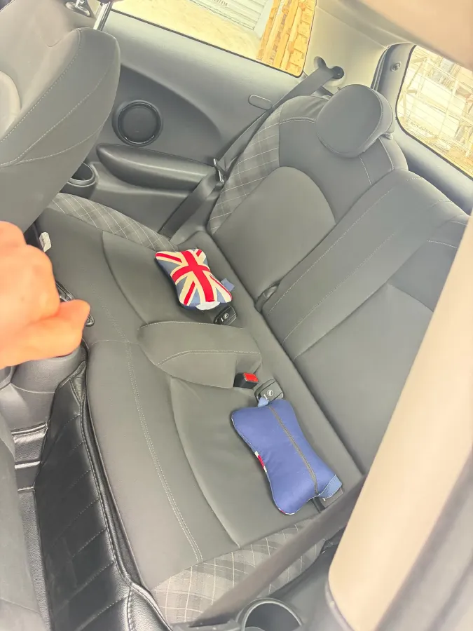 2016 MINI MINI 1.5T 136HP L3 6AT,autocango,china used car exporter,china ev exporter,chinese used car exporter,chinese used ev exporter