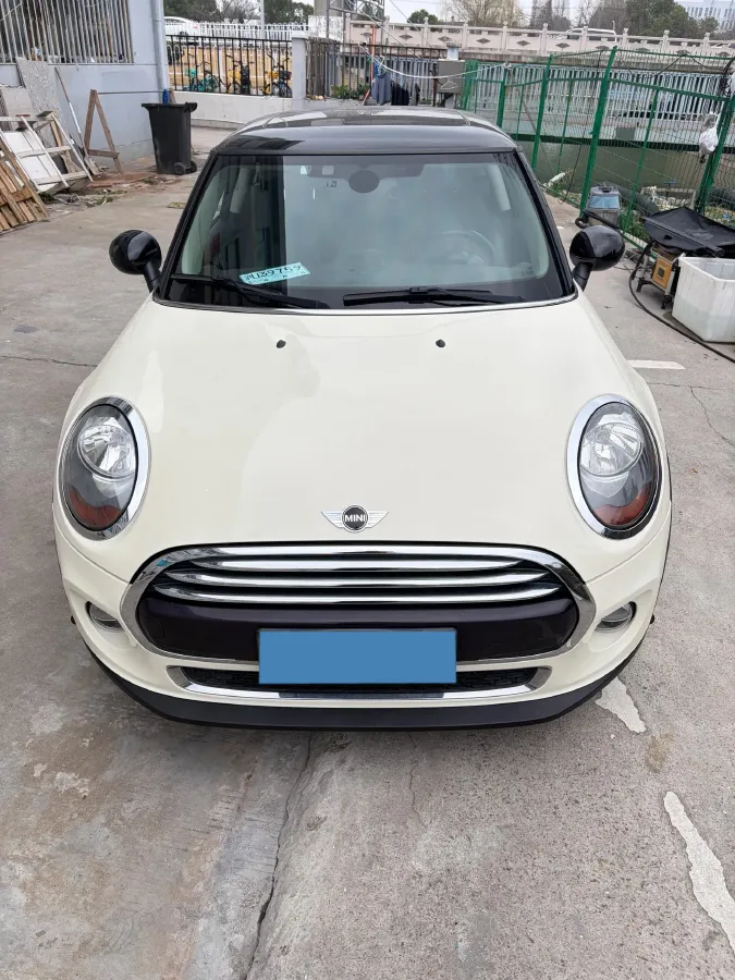 2016 MINI MINI 1.5T 136HP L3 6AT,autocango,china used car exporter,china ev exporter,chinese used car exporter,chinese used ev exporter