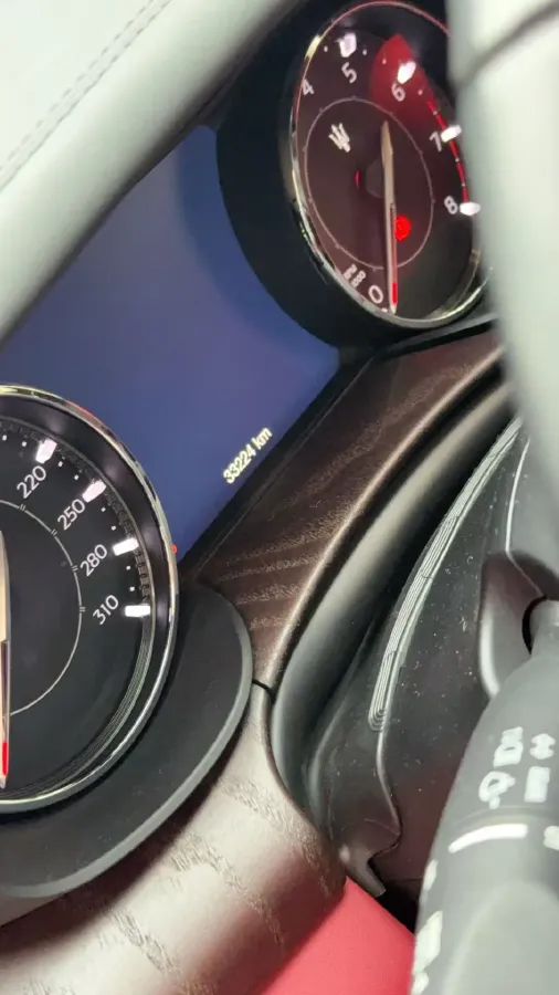 2022 Maserati Quattroporte 3.0T 350HP V6 8AT,autocango,china used car exporter,china ev exporter,chinese used car exporter,chinese used ev exporter