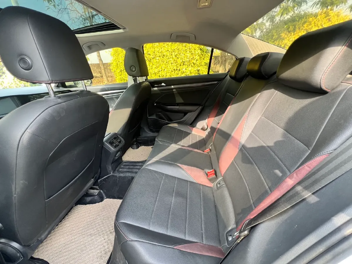 2019 Ford Focus 1.5T 184HP L3 8AT,autocango,china used car exporter,china ev exporter,chinese used car exporter,chinese used ev exporter