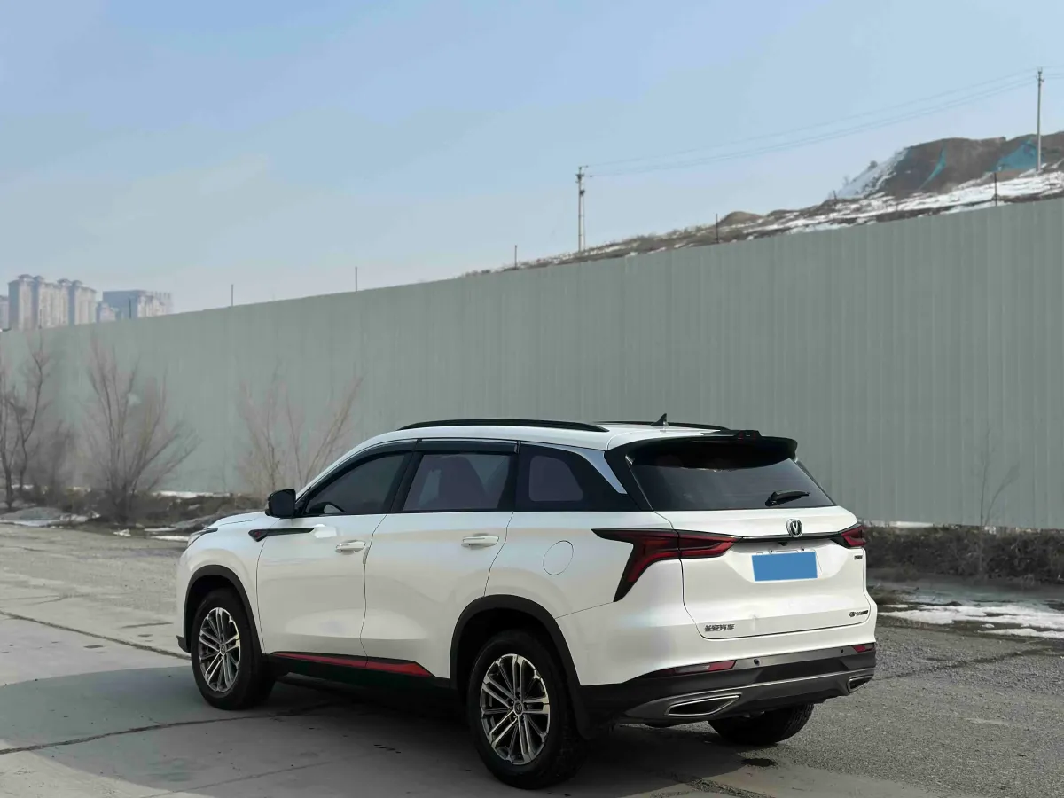 2022 ChangAn CS75 Plus 2.0T 233HP L4 8AT,autocango,china used car exporter,china ev exporter,chinese used car exporter,chinese used ev exporter