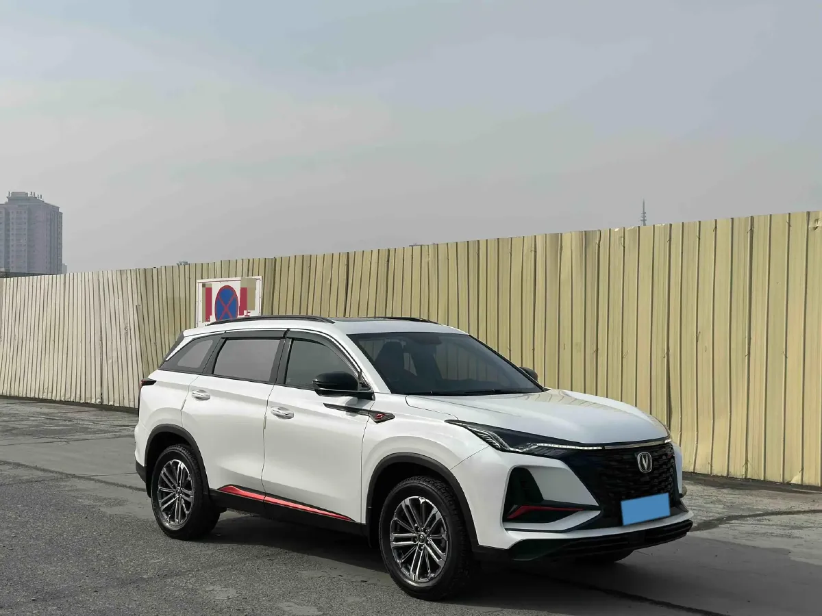 2022 ChangAn CS75 Plus 2.0T 233HP L4 8AT,autocango,china used car exporter,china ev exporter,chinese used car exporter,chinese used ev exporter