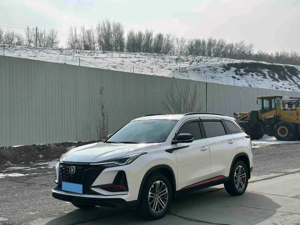 2022 ChangAn CS75 Plus 2.0T 233HP L4 8AT,autocango,china used car exporter,china ev exporter,chinese used car exporter,chinese used ev exporter