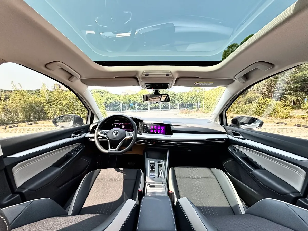 2023 Volkswagen Golf 1.4T 150HP L4 7DCT,autocango,china used car exporter,china ev exporter,chinese used car exporter,chinese used ev exporter