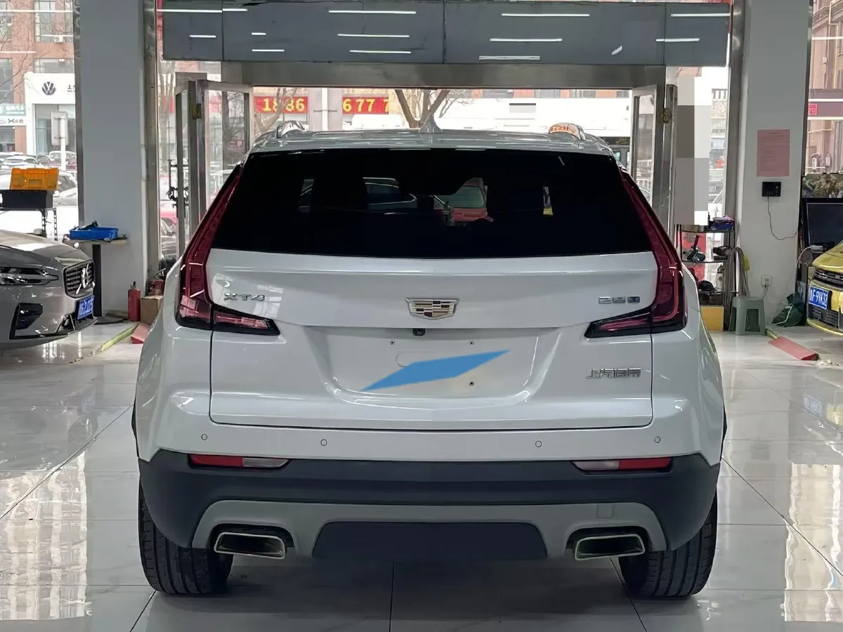 2022 Cadillac XT4 2.0T 237HP L4 9AT,autocango,china used car exporter,china ev exporter,chinese used car exporter,chinese used ev exporter