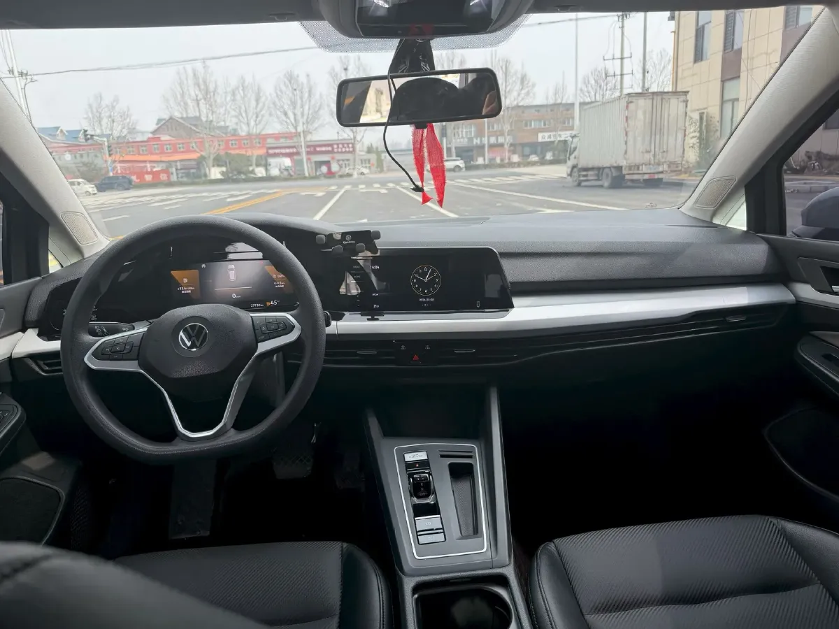 2021 Volkswagen Golf 1.2T 116HP L4 7DCT,autocango,china used car exporter,china ev exporter,chinese used car exporter,chinese used ev exporter